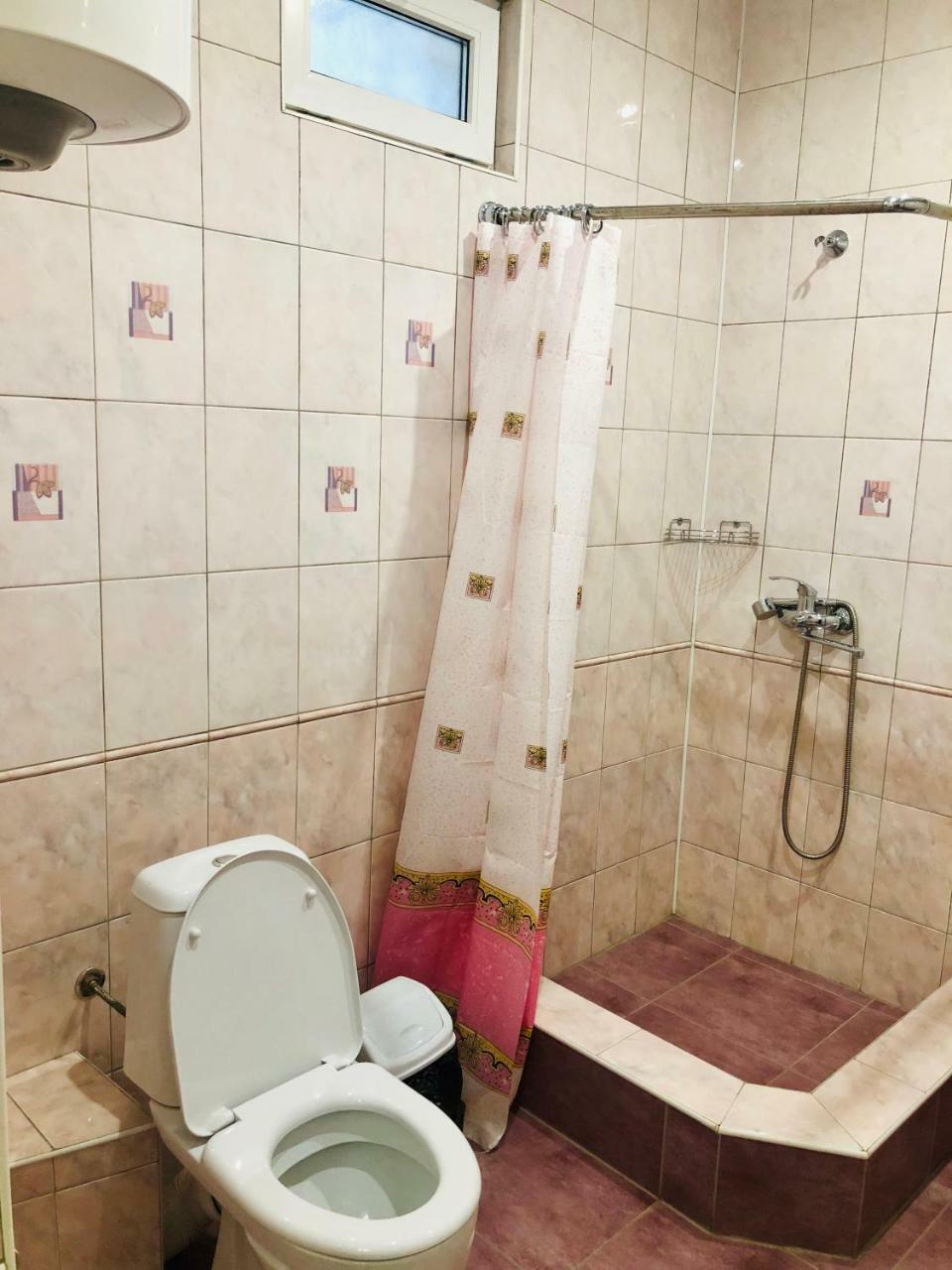 Guest House Nadia 수쿰 외부 사진